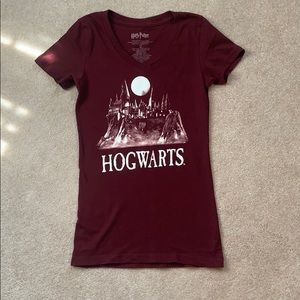 Juniors Maroon Hogwarts shirt